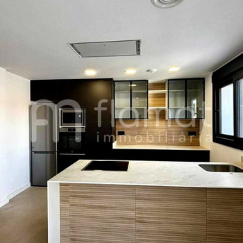 NEUBAU VILLA IN BLANES MIT XXL-GARAGE