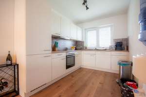 ***HELLE UND GERÄUMIGE 2-ZIMMER-WOHNUNG MIT KÜCHE UND SÜD-LOGGIA*** – Die vollständige Adresse der Immobilie erhältst du vom Anbieter., 92331 Parsberg – Vorschaubild 6