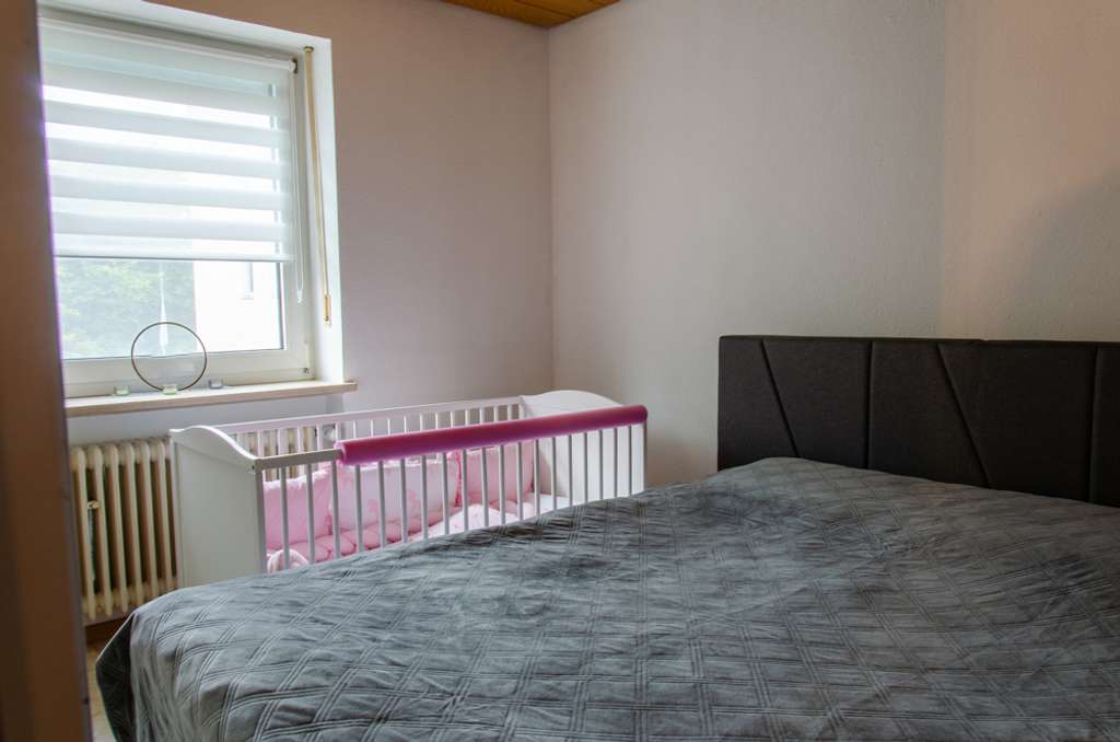 Immobilie in Sulzbach-Rosenberg - Gepflegte 3-Zimmer-Wohnung mit Potenzial in Sulzbach-Rosenberg – Nähe Krankenhaus - Bild 4