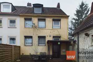 Familienfreundliche DHH: Perfekte Lage – Steinburg (Kreis) – Vorschaubild 1