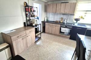 *Charmantes Mehrfamilienhaus in zentraler Lage mit Doppelgarage* – Die vollständige Adresse der Immobilie erhältst du vom Anbieter., 73525 Schwäbisch Gmünd – Vorschaubild 4