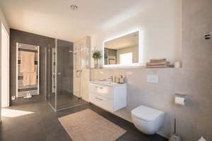 Licht, Garten & Komfort: 4,5 Zimmer auf 160,5 m² barrierefreies Wohnen in bester Lage – Die vollständige Adresse der Immobilie erhältst du vom Anbieter., 53474 Bad Neuenahr-Ahrweiler – Vorschaubild 13