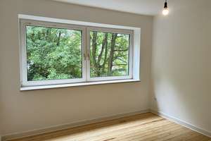 4-Raumwohnung mit Loggia zu vermieten – Insterburger Str. 1, 24149 Neumühlen-Dietrichsdorf, Kiel – Vorschaubild 2