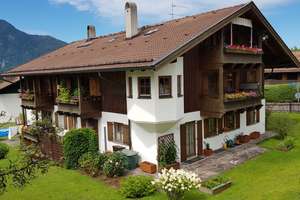 Vermietete 2-Zimmer-Wohnung im Dachgeschoss in traumhafter Lage