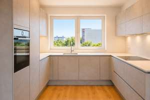 Bogenhausen: Luxus-Erstbezug im 6. OG mit Aufzug, Panoramablick & Süd-West-Loggia – Die vollständige Adresse der Immobilie erhältst du vom Anbieter., 81927 Englschalking, München – Vorschaubild 3