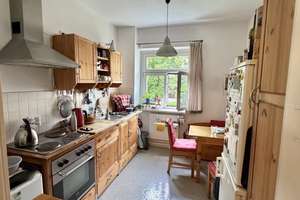 3-Zimmer-Wohnung mit Loggia und Blick ins Grüne im beliebten Striesen – Fürstenwalder Straße 13, 1277 Striesen-Ost, Dresden – Vorschaubild 4
