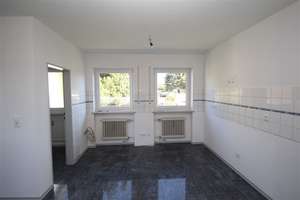Hier haben Opa und Oma auch noch Platz: Freistehendes Einfamilienhaus für die  Familie. – Die vollständige Adresse der Immobilie erhältst du vom Anbieter., 84149 Velden – Vorschaubild 10