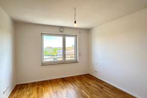 Neubau 2019: Helle 3-Zimmer-Wohnung in innenstadtnaher Lage zu vermieten – Fritz-Koelle-Straße 24, 86161 Wolfram-und Herrenbachviertel, Augsburg – Vorschaubild 2