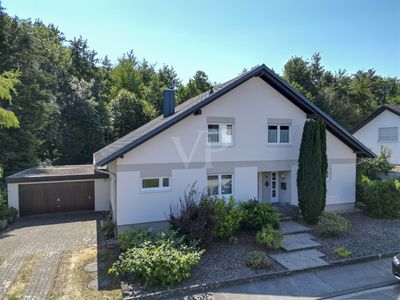Idyllische Feldrandlage: Modernisiertes  Einfamilienhaus mit großem Grundstück in Münzesheim