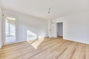 Eigennutz oder Mietgarantie mit 5,7% Rendite: Sanierte 3-Zimmer-Wohnung mit Balkon in ruhiger Lage – 65929 Unterliederbach, Frankfurt am Main – Vorschaubild 2