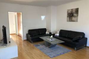 Stilvolle, modernisierte und vollmöblierte 2-Zi-Wohnung mit Balkon und Einbauküche in D – Brunnenstraße 37, 40223 Bilk, Düsseldorf – Vorschaubild 2
