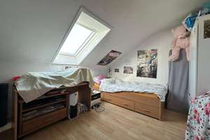 4-Zimmer-Dachgeschosswohnung in Plochingen, Bestlage, zu verkaufen... – Urbanstraße 38, 73207 Plochingen – Vorschaubild 5
