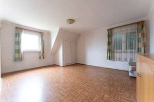 Chance für Schnellentscheider: DHH in Weilimdorf mit XXL-Grundstück im Bieterverfahren – Die vollständige Adresse der Immobilie erhältst du vom Anbieter., 70499 Weilimdorf (Ortsteil), Stuttgart – Vorschaubild 6