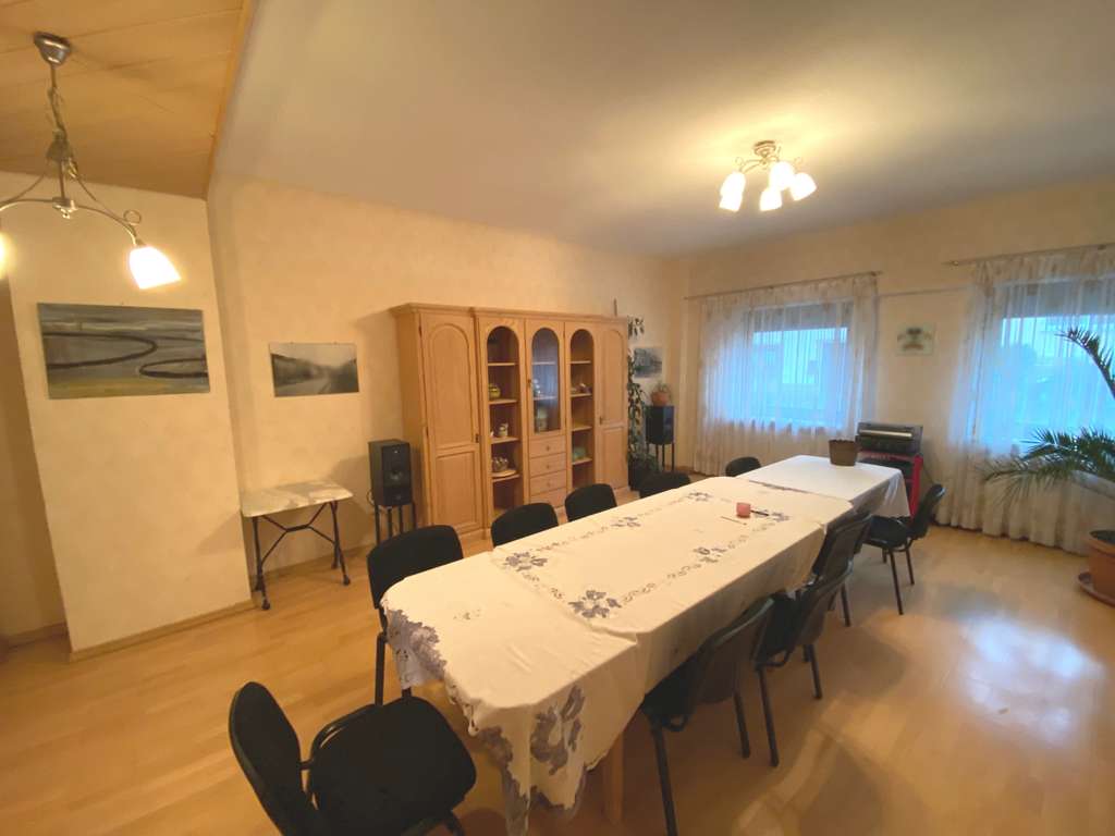 Immobilie in Rehlingen-Siersburg - Rendite oder Eigennutzung - Flexibles Mehrfamilienhaus in guter Ortslage - Bild 3