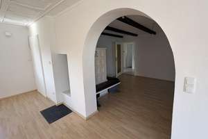 Geräumige und helle Altbauwohnung mit Dachterrasse in bester Karlsfelder Lage – Blumenstraße 34, 85757 Karlsfeld – Vorschaubild 16