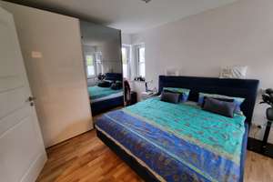 Exklusive, neuwertige 4-Zimmer-Wohnung mit EBK und Gartenmitbenutzung – Die vollständige Adresse der Immobilie erhältst du vom Anbieter., 80935 Lerchenau-Ost, München – Vorschaubild 8