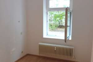 vermietete 4-Zimmer Erdgeschosswohnung mit Terrasse und Außenfläche in Lichterfelde (Steglitz) – Adolf-Martens-Straße 19, 12205 Lichterfelde, Berlin – Vorschaubild 13