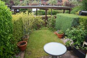 Vermietete 2-Zimmer-Eigentumswohnung mit zwei
Terrassen, Garten und PKW-Stellplatz in Wellsee – Die vollständige Adresse der Immobilie erhältst du vom Anbieter., 24145 Wellsee, Kiel – Vorschaubild 5