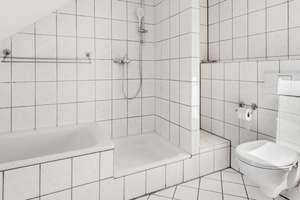Zentrale Lage, neue Küche, helle Wohnung, 3 Zimmer – Reichsstraße 10, 44809 Hamme, Bochum – Vorschaubild 6