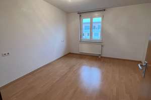 Helles & großzügiges Reihenendhaus mit Garten & Dachterrasse in Stuttgart Hausen –  sofort verfügbar – Die vollständige Adresse der Immobilie erhältst du vom Anbieter., 70499 Hausen, Stuttgart – Vorschaubild 8