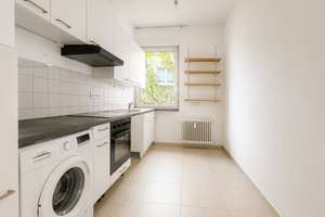 3-Zimmer Altbauwohnung in sehr guter Lage – Die vollständige Adresse der Immobilie erhältst du vom Anbieter., 76133 Innenstadt-West, Karlsruhe – Vorschaubild 4