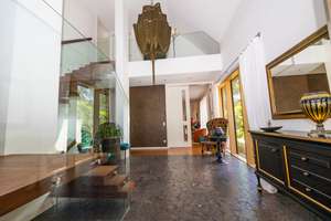 Exklusive Architektenvilla mit luxuriöser Ausstattung – Die vollständige Adresse der Immobilie erhältst du vom Anbieter., 82194 Gröbenzell – Vorschaubild 4