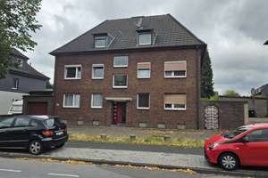 Viel Platz für den Alltag in diesem sanierungsbedürftigen Haus in Oberhausen