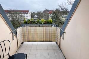 Altbau-DG-Wohnung mit wunderbaren Ausblick und Balkon in Niederschönhausen. – Die vollständige Adresse der Immobilie erhältst du vom Anbieter., 13156 Niederschönhausen, Berlin – Vorschaubild 6