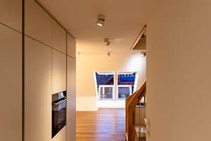 Zweitbezug: Lichtdurchflutete Dachgeschosswohnung mit Galerie, EBK und Cabrio-Fenstern in Großhadern – Waldklausenweg 14a, 81377 Großhadern, München – Vorschaubild 6