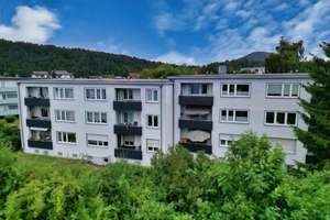 Attraktives 12-Parteien-Mehrfamilienhaus  – vollvermietet, modernisiert & nachhaltig beheizt! – Die vollständige Adresse der Immobilie erhältst du vom Anbieter., 34466 Wolfhagen – Vorschaubild 1