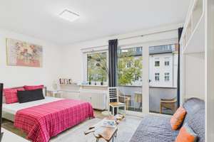 Single-Wohnung in Berlin Wilmersdorf mit Balkon und Aufzug, vollmöbliert