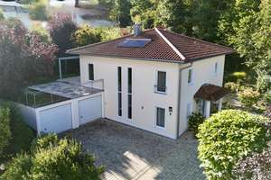 Einfamilienhaus mit viel Privatsphäre und großem Garten 