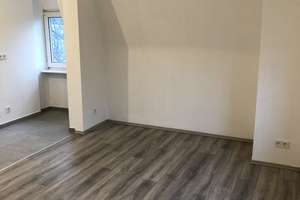 Komplett neu saniert! 3-Zi.-ETW in Essen-Bergeborbeck. Gut Vermietet – Carolus-Magnus-Straße 90, 45356 Bergeborbeck, Essen – Vorschaubild 2