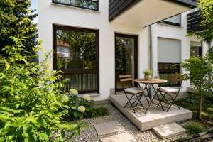 AIGNER - Sonnenplatz in Obermenzing: 1,5 Zimmer mit Garten & S/W-Terrasse