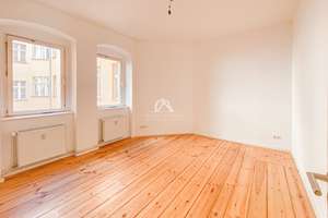 SCHMUCKE ALTBAUWOHNUNG IN EINEM TOP-ZUSTAND! RUHIG GELEGEN UND PERFEKT GESCHNITTEN! PROVISIONSFREI!