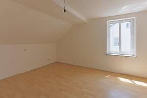 Stilvolle 3-Zimmer-Wohnung mit Wohlfühlcharakter – Die vollständige Adresse der Immobilie erhältst du vom Anbieter., 85055 Nordost, Ingolstadt – Vorschaubild 8