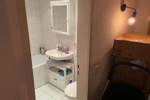 Helle 2-Zimmer Wohnung mit 2 Balkon im 2. OG in Düsseldorf Stadtmitte – Alexanderstraße 26, 40210 Stadtmitte, Düsseldorf – Vorschaubild 1