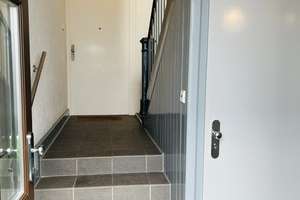 Sehr charmante Dachgeschosswohnung, mit Wohnküche und Sonnenbalkon, in Wiesbaden-Sonnenberg – König-Adolf-Str. 9, 65191 Sonnenberg, Wiesbaden – Vorschaubild 4