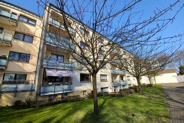 3 - Zimmer-Eigentumswohnung mit Balkon  und Garage in guter Wohnlage  von Oberhausen Biefang