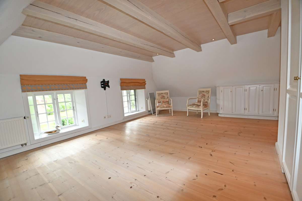 Immobilie in Risum-Lindholm - Stilvolles Reetdachhaus mit einzigartigem Charme und traumhaftem Weitblick - Bild 14