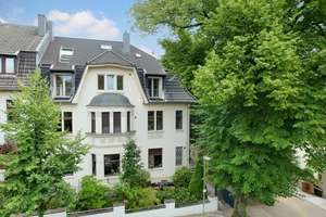 Die Villa Hartmann "Am Ruhrstein"! Hausgroße, sanierte Altbauwohnung in Bestlage von Bredeney