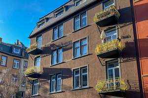 NORDEND: Funky Dachgeschoss Maisonette mit Süd Loggia! – Die vollständige Adresse der Immobilie erhältst du vom Anbieter., 60389 Nordend-Ost, Frankfurt am Main – Vorschaubild 2