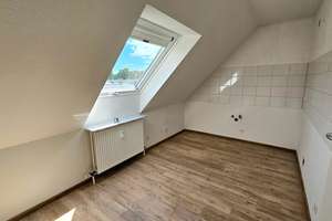 helle Wohnung mit Balkon (WBS FÜR 2 PERSONEN) – 68169 Neckarstadt-Ost/Wohlgelegen, Mannheim – Vorschaubild 3