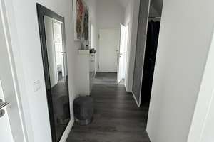 Attraktive 2,5 Zimmerwohnung mit Dachterrasse und Klimaanlage – Aprikosenstr. 25B, 70329 Obertürkheim (Ortsteil), Stuttgart – Vorschaubild 8