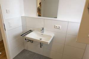Möbliertes 1-Zimmer Studenten Apartment mit Balkon in ruhiger Lage in Erlangen-Bruck – Steinheilstraße 19, 91058 Bierlach, Erlangen – Vorschaubild 11