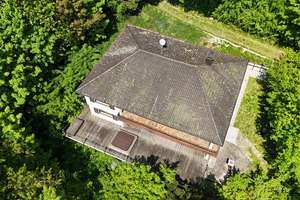 "Exklusive Premiumlage in Passau"
Großzügige Villa mit reichlich Platz, viel Privatsphäre und traum – Die vollständige Adresse der Immobilie erhältst du vom Anbieter., 94034 Hacklberg, Passau – Vorschaubild 4
