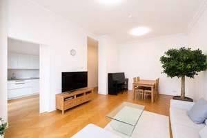 ERSTKLASSIGE 3-4 ZIMMER-ALTBAUWOHNUNG IN TOP-LAGE DIREKT AM KaDeWe ! – Die vollständige Adresse der Immobilie erhältst du vom Anbieter., 10789 Schöneberg, Berlin – Vorschaubild 9