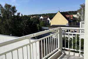 * B e z u g s f r e i e *  
3 - Zimmer-Maisonette - Wohnung  
Potsdam - Babelsberg – Die vollständige Adresse der Immobilie erhältst du vom Anbieter., 14482 Babelsberg Nord, Potsdam – Vorschaubild 2