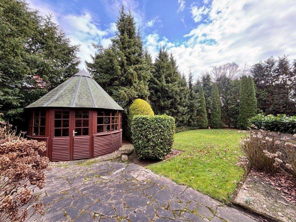 Immobilie in Coesfeld - Mehrfamilienhaus mit 4 Wohnungen in Coesfeld auf großem Grundstück in ruhiger Lage - Bild 2