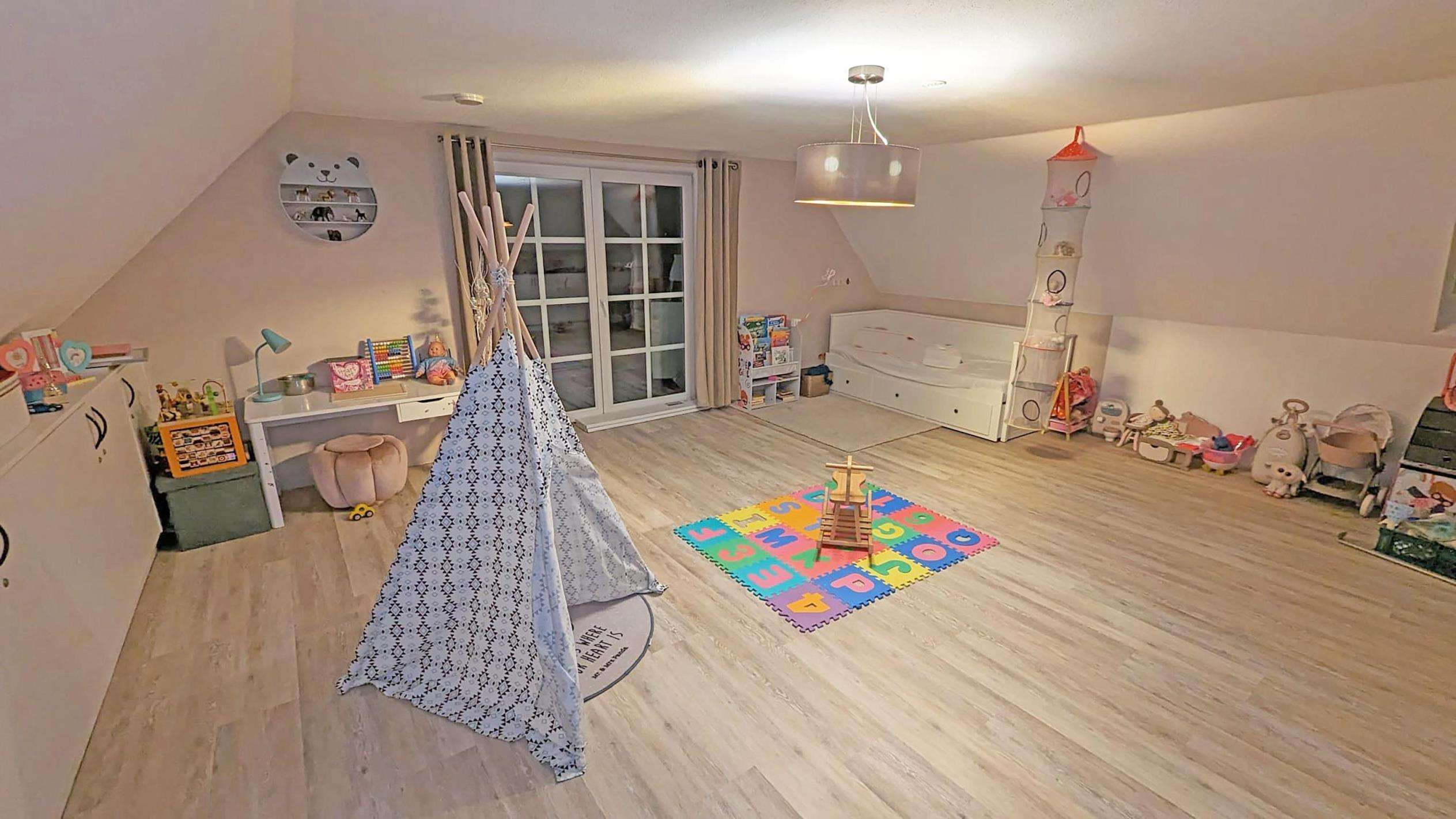 Immobilie in Wendtorf - Modernes Haus in Wendtorf, Wohnfläche ca 350 m², aktuell 3 Wohnungen, aber auch zusammen nutzbar - Bild 10